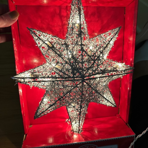 NWT Holiday Time Silver Star Light-Up Tree Topper - Picture 7 of 14